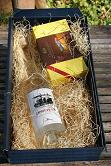 Geschenkpaket mit Esprit-de-Vin (Weinbrand) mit Gottlieber Hüppen